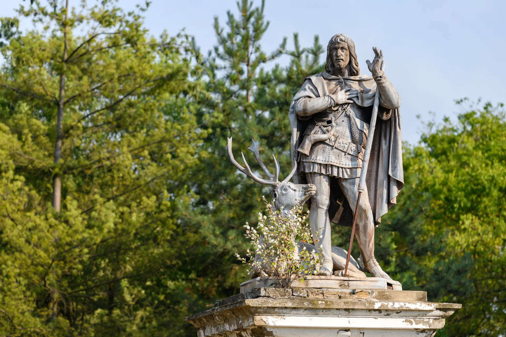 Svim lovkinjama i lovcima čestitamo Dan Svetog Huberta